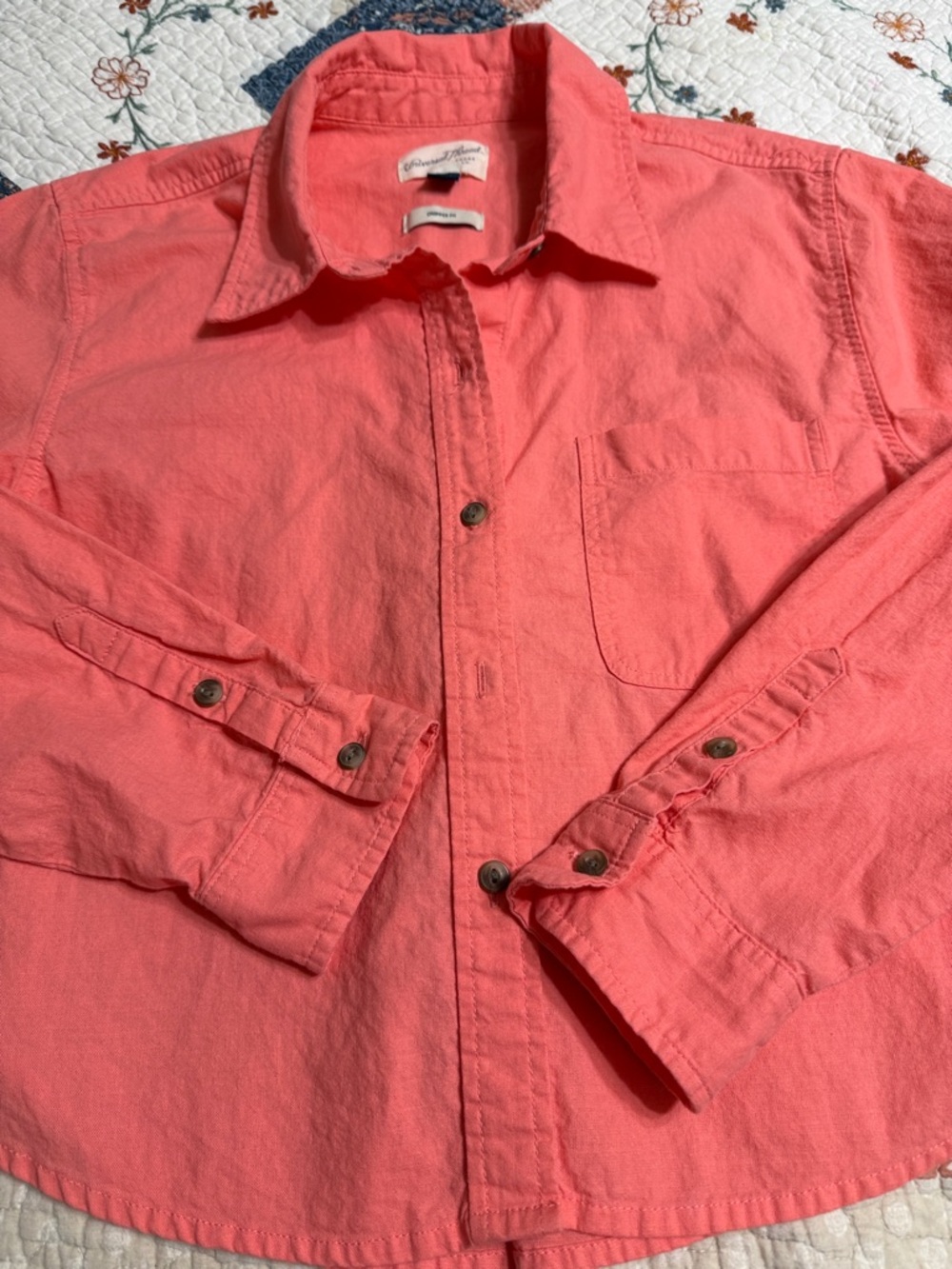 Universal Thread Coral-Pink  Crop Button Front Shirt